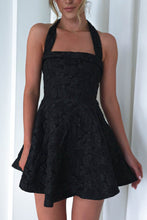 Cargar imagen en el visor de la galería, Vestido mini black jaquard
