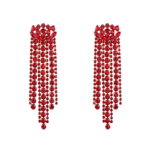 Aretes rojos largos